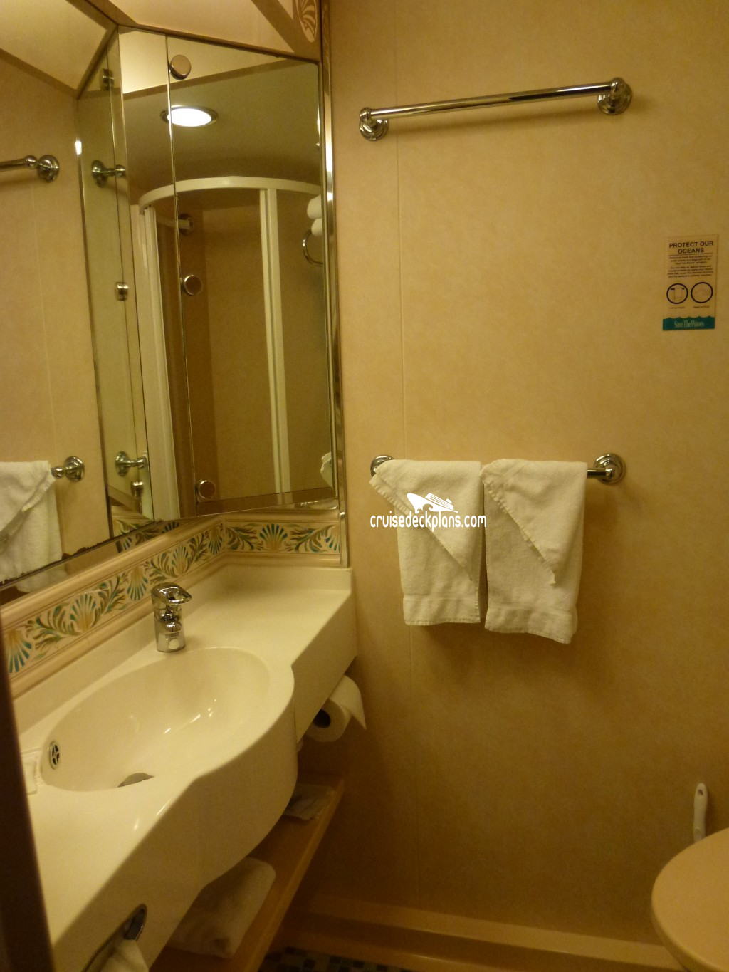 Freedom of the Seas Spacious Balcony Stateroom