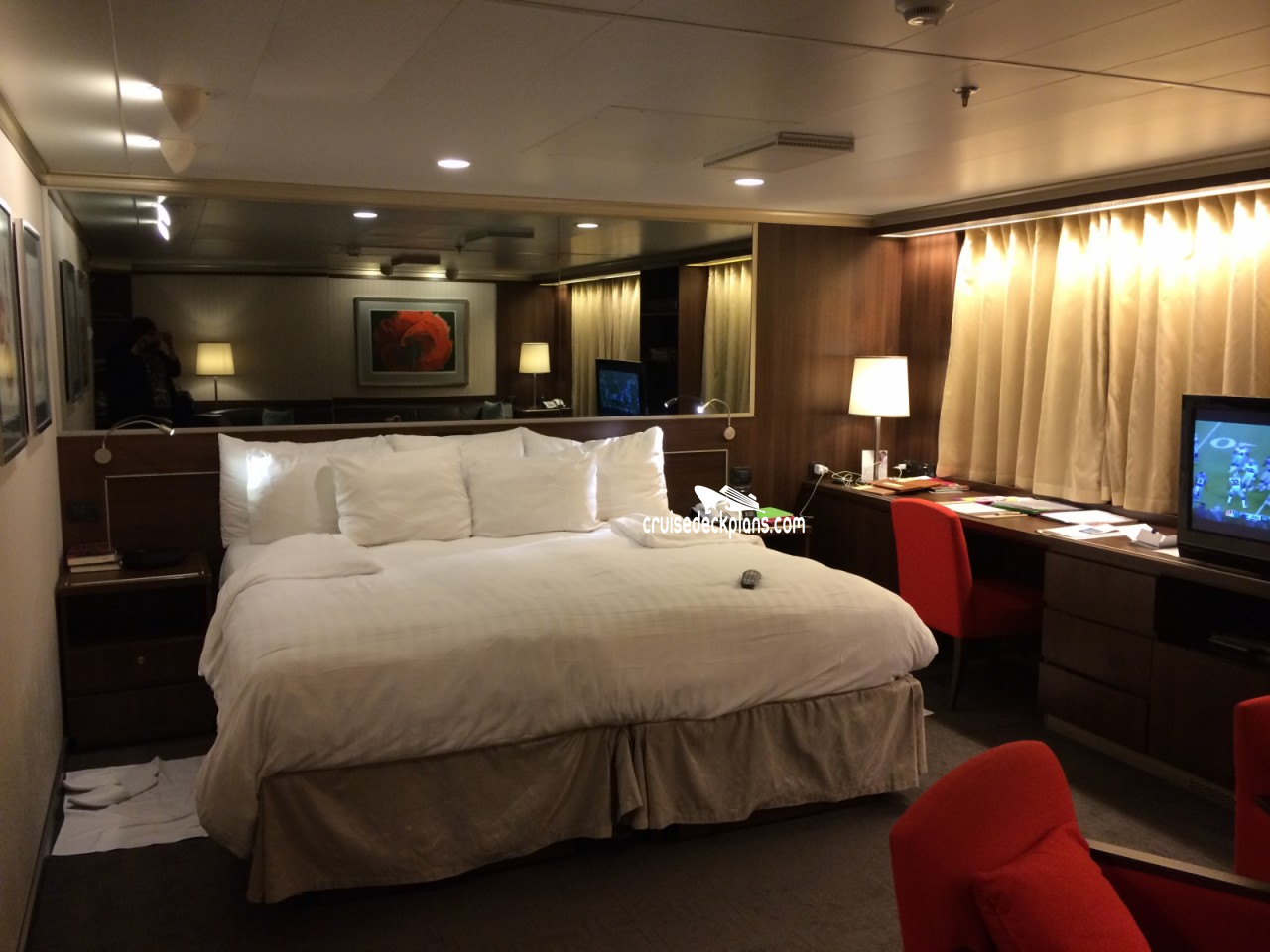 Eurodam Neptune Suite Category