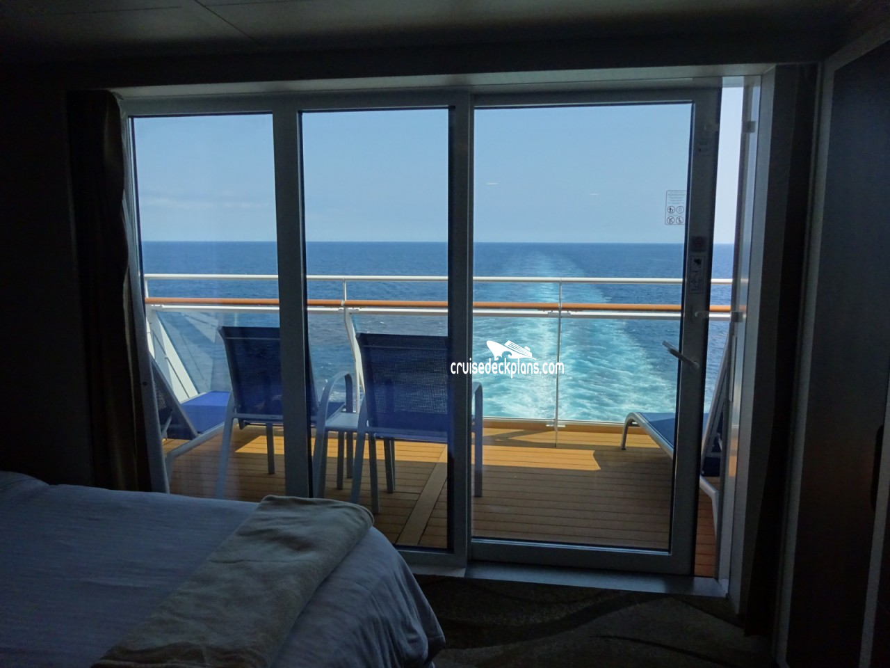norwegian escape cruise ship balcony room