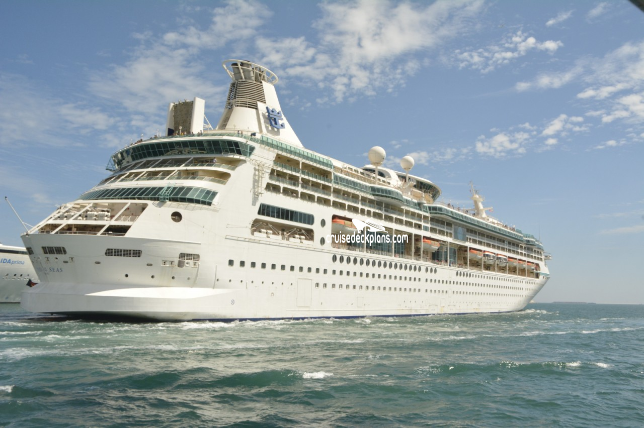 vision of the seas cruise liner