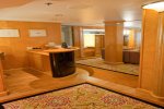 Forward-Facing Deluxe Penthouse Stateroom Picture