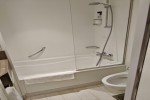 Suite with Whirlpool Bath Stateroom Picture