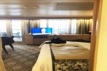 Deluxe Suite Stateroom Picture