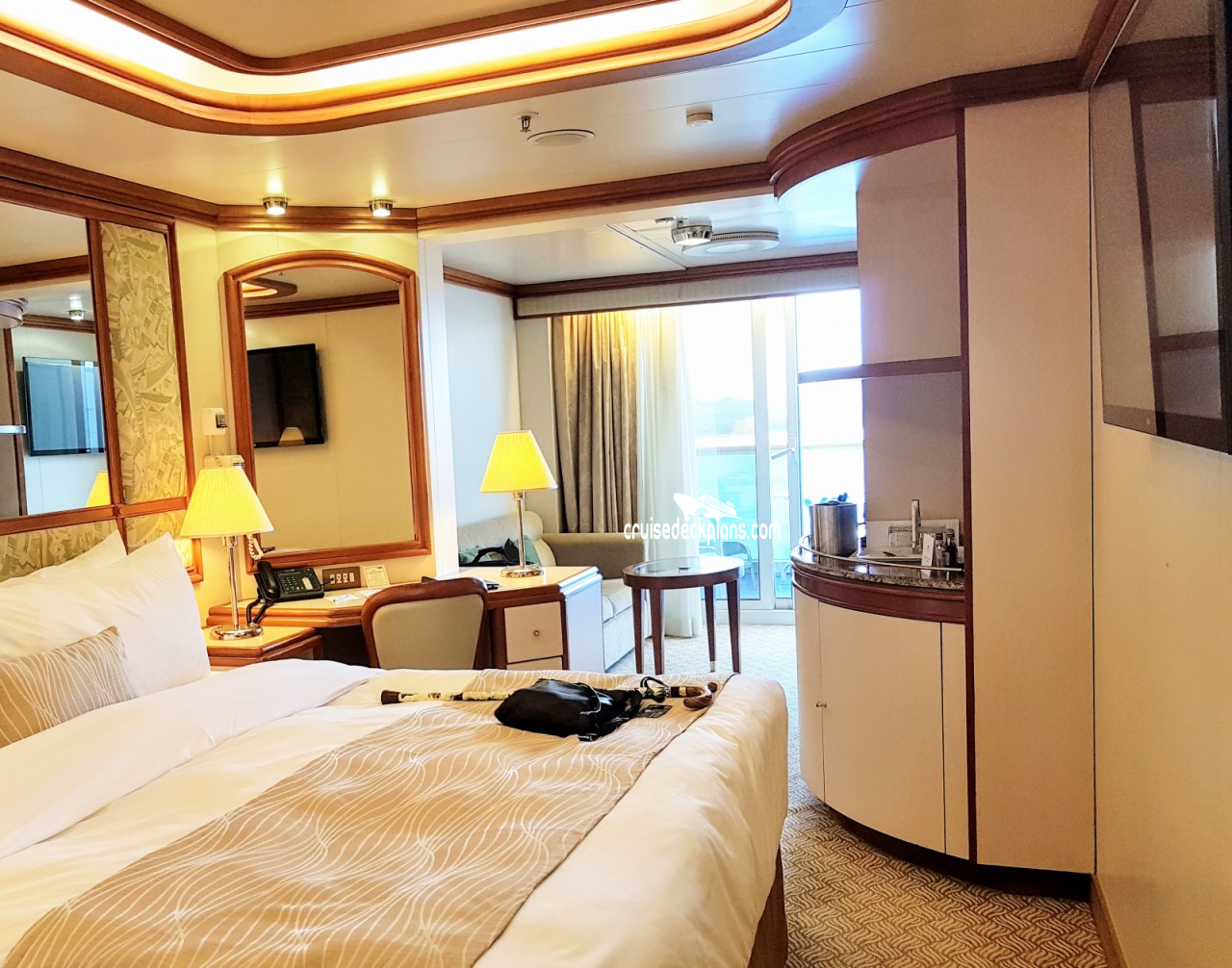 Cabin D220 Sapphire Princess Stateroom
