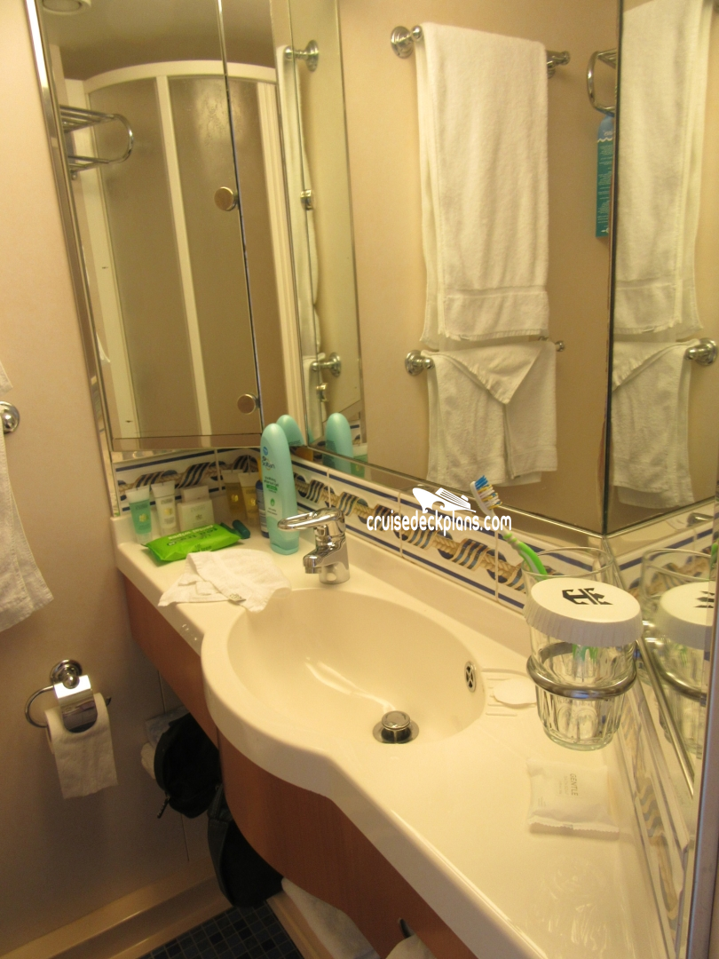 Serenade of the Seas Cabin 9260