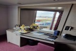 Suite with Whirlpool Bath Stateroom Picture