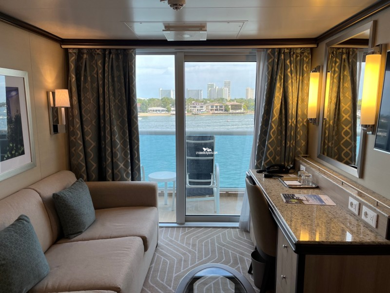 Sky Princess Stateroom E226