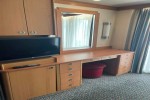 Deluxe Verandah Stateroom Picture