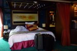 The Haven Deluxe Owners Suite Stateroom Picture