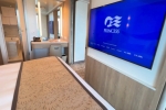 Signature Vista Suite Stateroom Picture