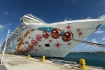 Norwegian Pearl Exterior Picture