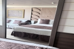 YC-Deluxe Cabin Picture