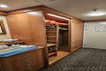 Deluxe Verandah Stateroom Picture