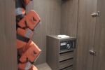 1-Bedroom Stateroom Cabin 13508. Picture