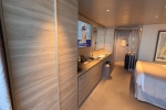 Yacht-Deluxe Stateroom Cabin 16029. Picture
