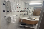 Deluxe Oceanview Stateroom Cabin 2018. Picture