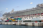 Norwegian Jewel Ship Picture  1