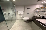 Yacht-Deluxe Stateroom Cabin 20009. Picture