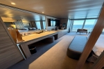 Yacht-Deluxe Stateroom Cabin 20009. Picture