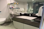 Yacht-Deluxe Stateroom Cabin 20009. Picture
