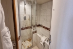 Queens Suite Stateroom Cabin 5190. Picture