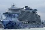 Norwegian Luna Ship Picture  9