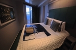 Suite with Whirlpool Bath Stateroom Picture