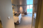 Whirlpool-Suite Stateroom Cabin 15250. Picture