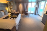 Whirlpool-Suite Stateroom Cabin 15250. Picture
