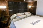 Deluxe Veranda Suite Stateroom Picture