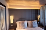 Yacht-Deluxe Stateroom Cabin 18014. Picture