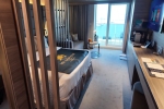 Yacht-Deluxe Stateroom Cabin 18014. Picture