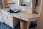 Deluxe-Verandah Stateroom Cabin 7044. Picture