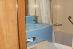 Deluxe Oceanview Stateroom Picture
