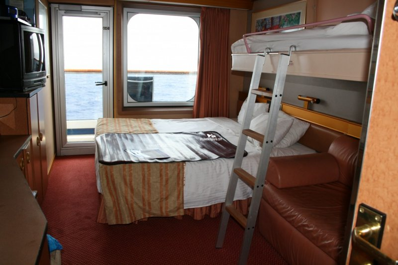 stateroom-6211-carnival-triumph