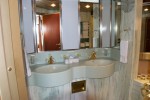 Pinnacle Suite Stateroom Picture