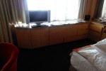 Deluxe Suite Stateroom Picture