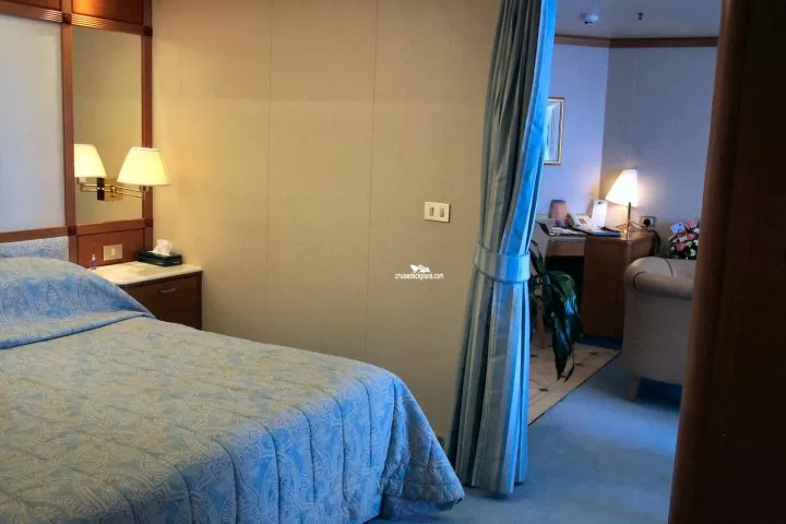 Cabin B755 Photo Credit John Frankel Uploaded in 2014