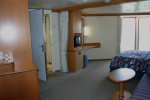 Deluxe Verandah Stateroom Picture
