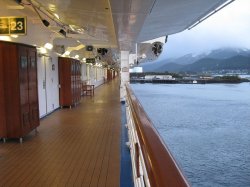 Star Princess II Exterior Promenade picture