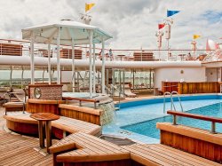 Disney Wonder Quiet Cove Pool picture