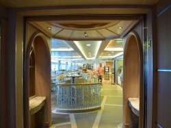 Royal Princess III Horizon Bistro and Court picture