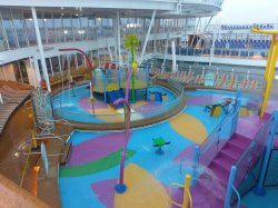 Symphony of the Seas Splashaway Bay picture