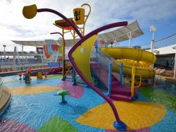 Symphony of the Seas Splashaway Bay picture