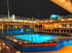 Carnival Victory Sirens Pool picture