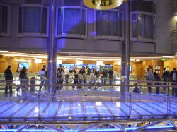 Independence of the Seas Royal Promenade picture
