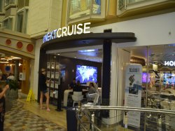 Independence of the Seas Royal Promenade picture