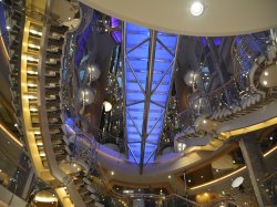 Independence of the Seas Royal Promenade picture