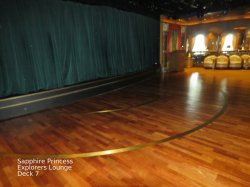 Explorers Lounge picture