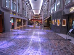 Mariner of the Seas Royal Promenade picture